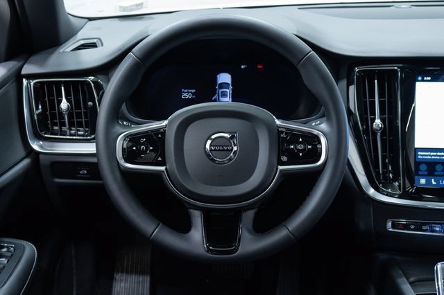 Used 2024 Volvo S60 B5 Plus FWD image 14