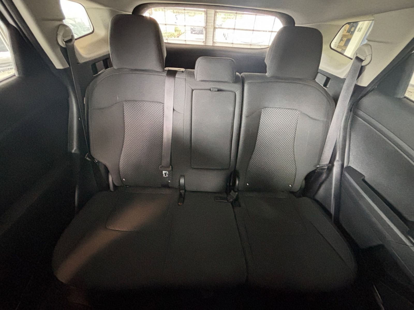 Used 2025 Kia Sportage LX image 37