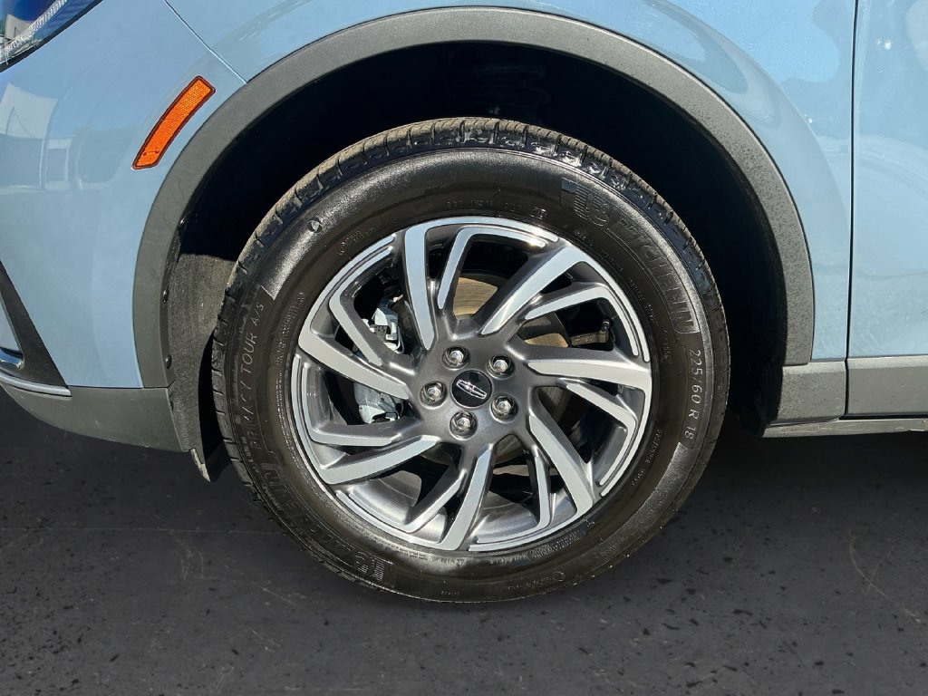 Certified 2024 Lincoln Corsair FWD image 13