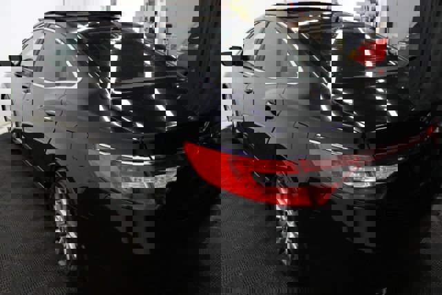 Used 2013 Hyundai Azera Limited w/ Technology Pkg image 7