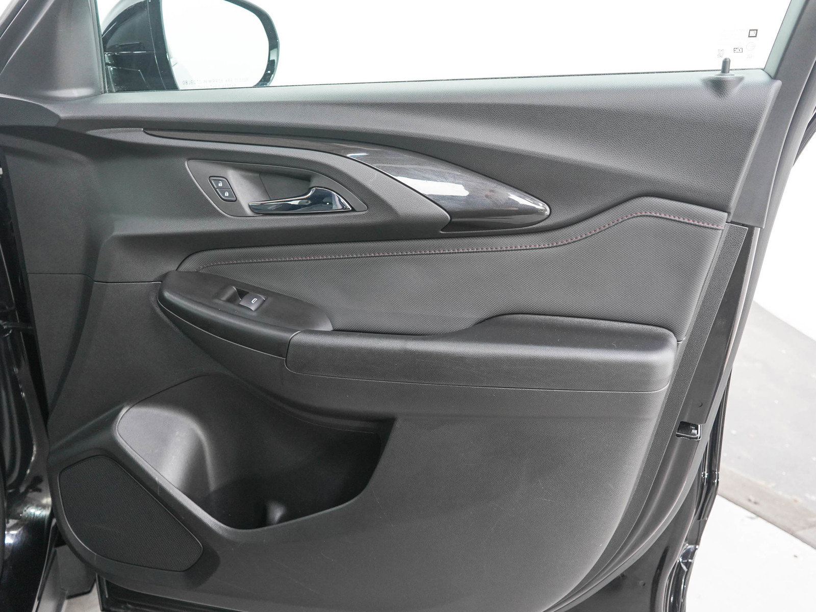 Used 2022 Chevrolet TrailBlazer RS FWD image 11