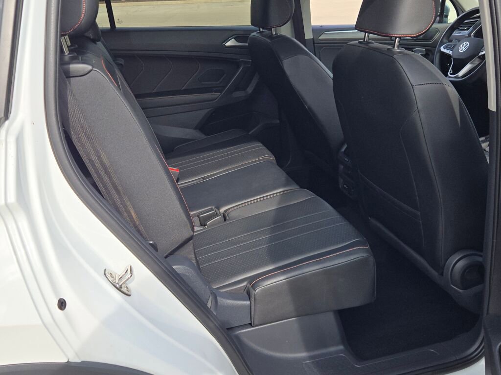 Used 2024 Volkswagen Tiguan Wolfsburg Edition FWD image 10