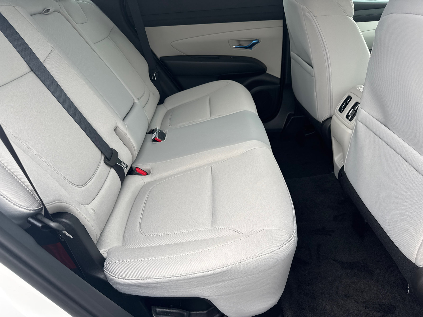 New 2026 Hyundai Tucson Blue SE AWD/4WD image 16
