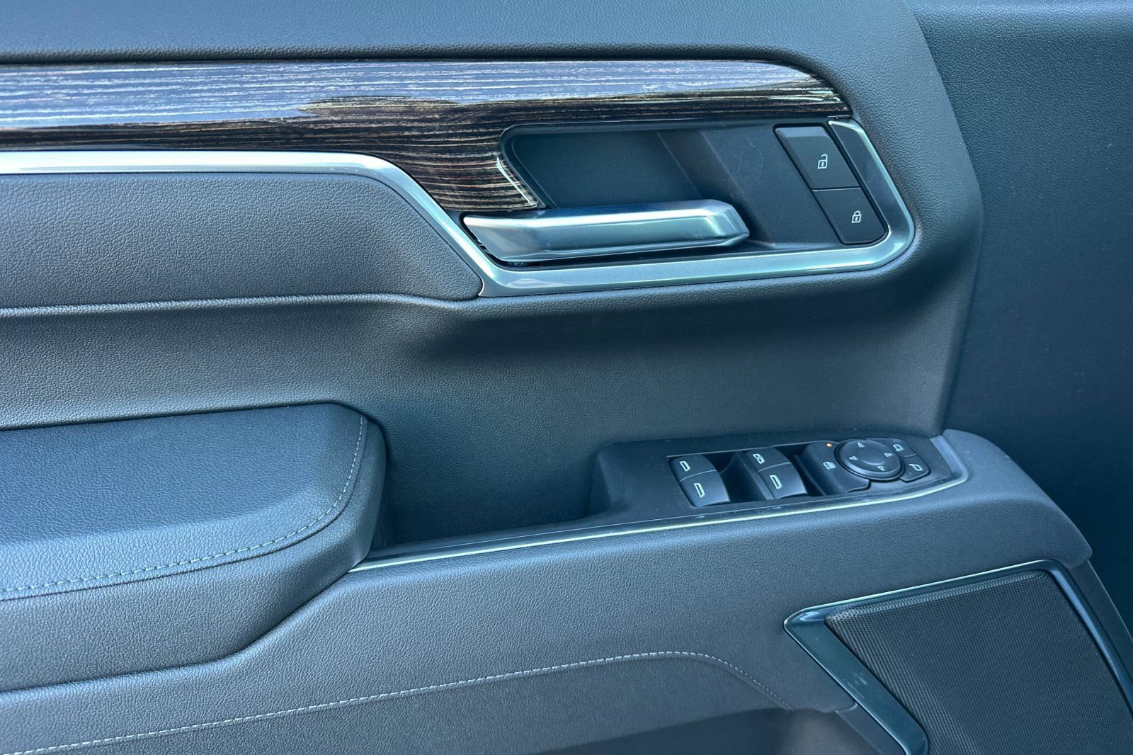 New 2026 GMC Sierra 1500 Elevation w/ Max Trailering Package image 12