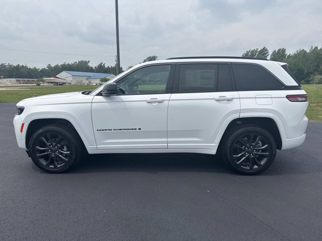 New 2026 Jeep Grand Cherokee Limited AWD/4WD image 3