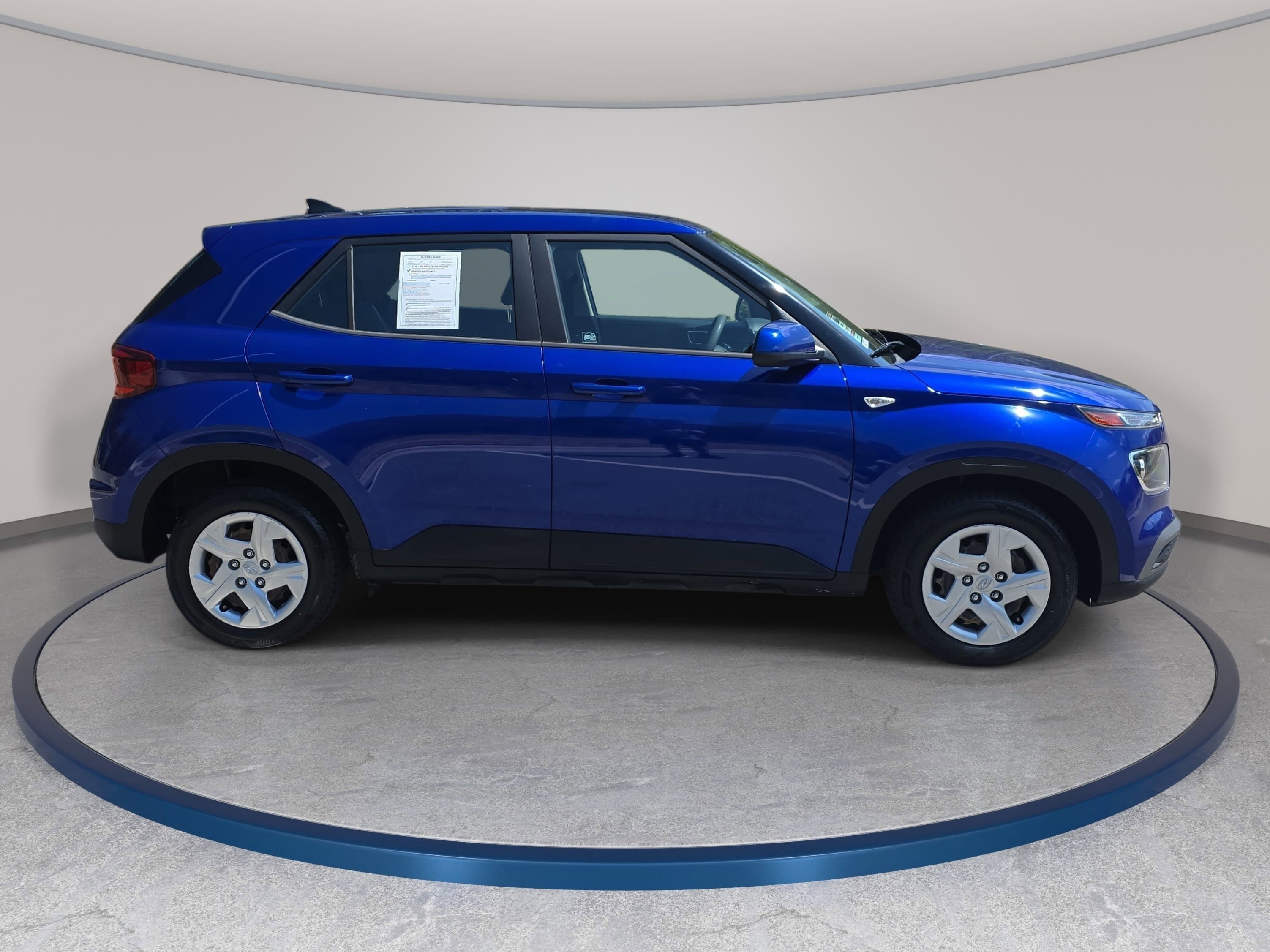 Used 2020 Hyundai Venue SE image 4