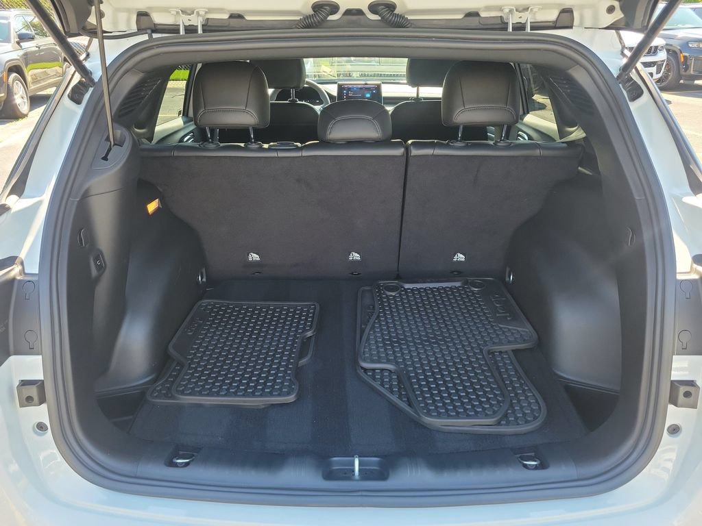 Certified 2025 Jeep Compass Trailhawk w/ Trailhawk Elite Group AWD/4WD image 8