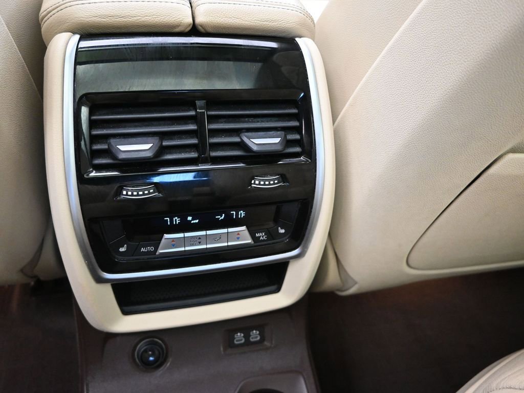Used 2019 BMW X7 xDrive40i w/ Premium Package image 18