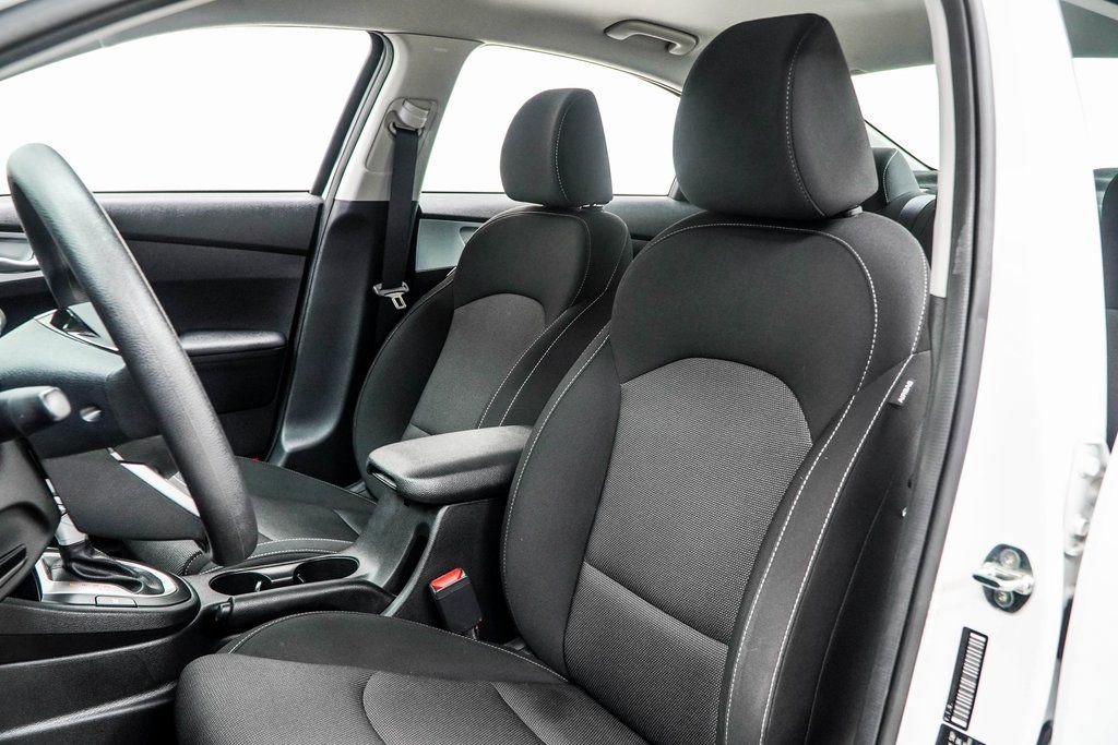 Used 2023 Kia Forte LXS w/ LXS Technology Package image 35