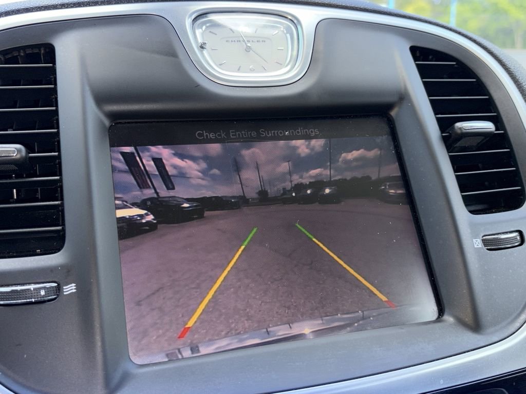 Used 2016 Chrysler 300 Limited w/ Driver Convenience Group RWD image 16