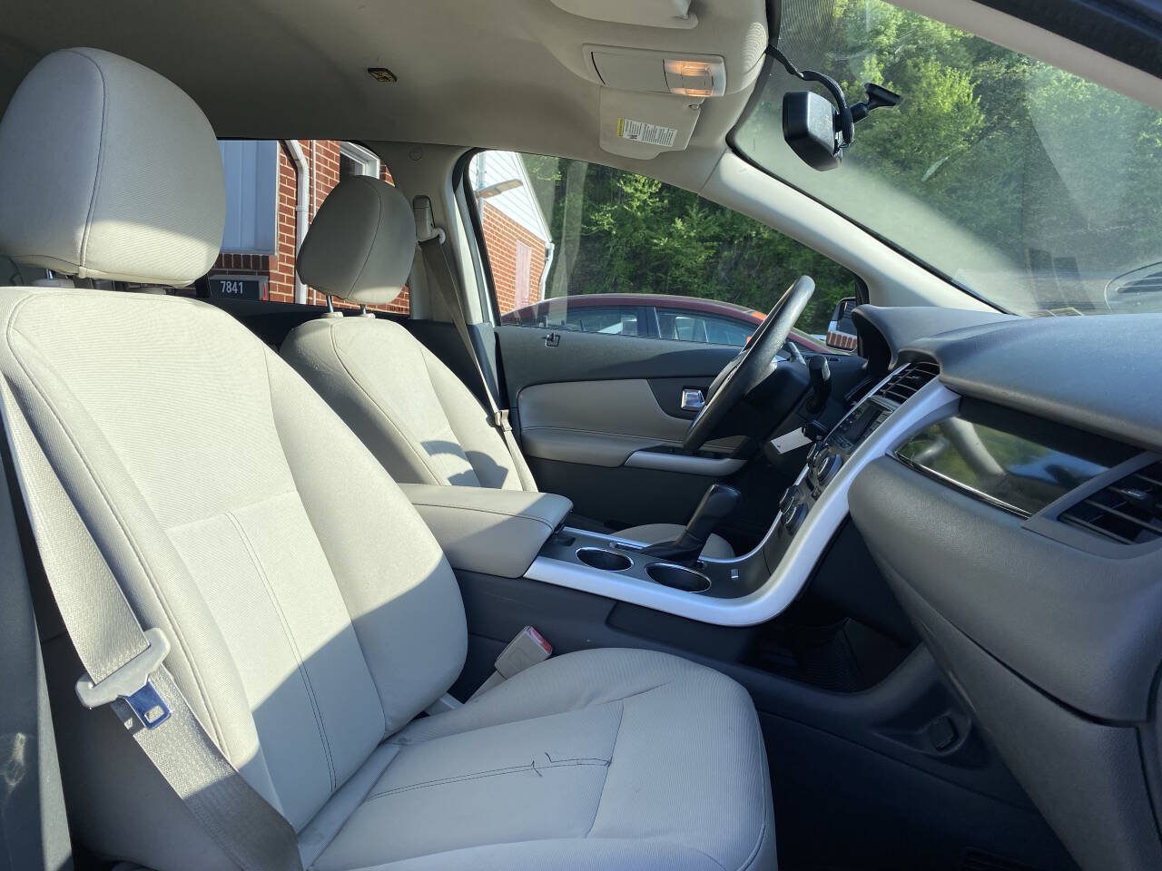 Used 2013 Ford Edge SE FWD image 17
