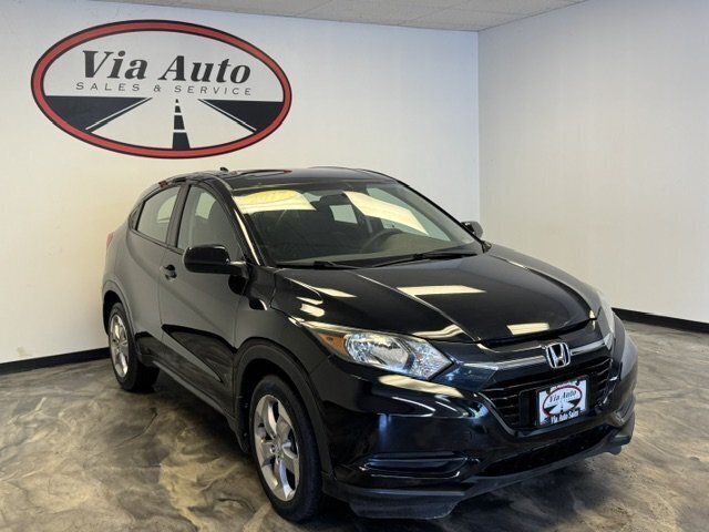 Used 2017 Honda HR-V LX image 1