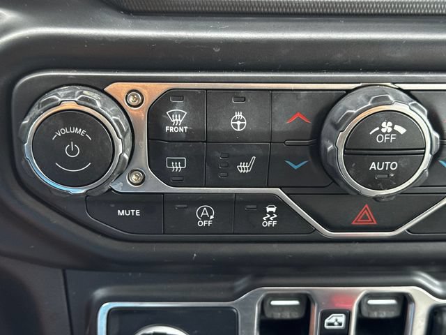 Certified 2022 Jeep Gladiator Mojave w/ Cold Weather Group AWD/4WD image 33