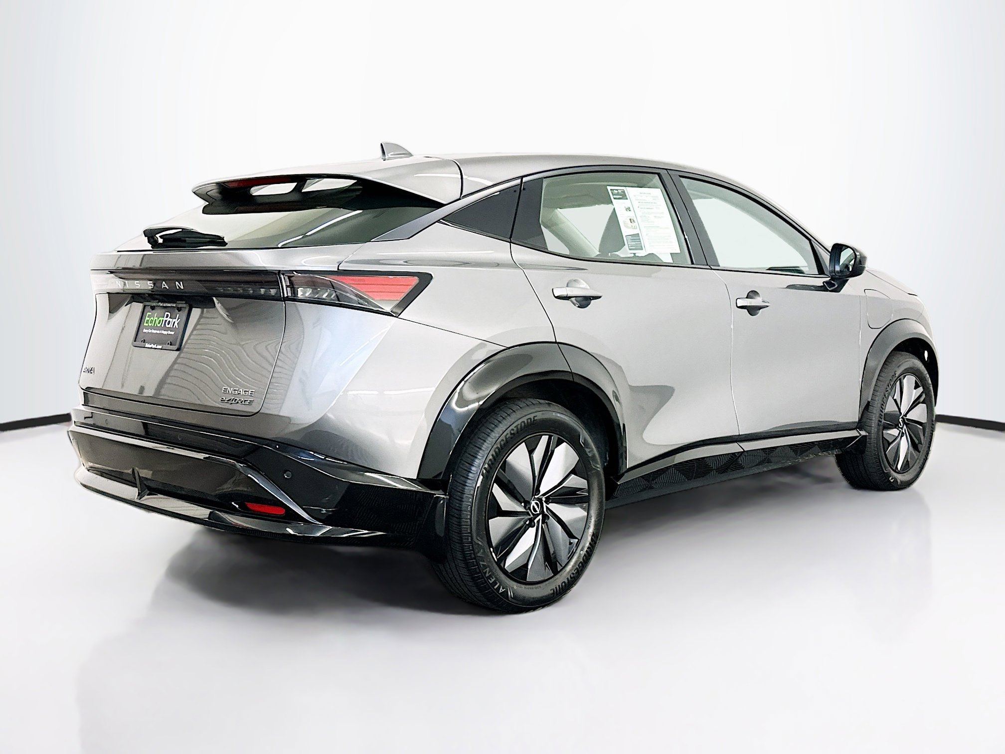 Used 2024 Nissan Ariya AWD image 9