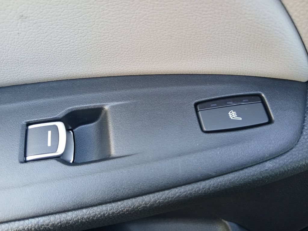 Used 2018 Honda Accord Touring image 27