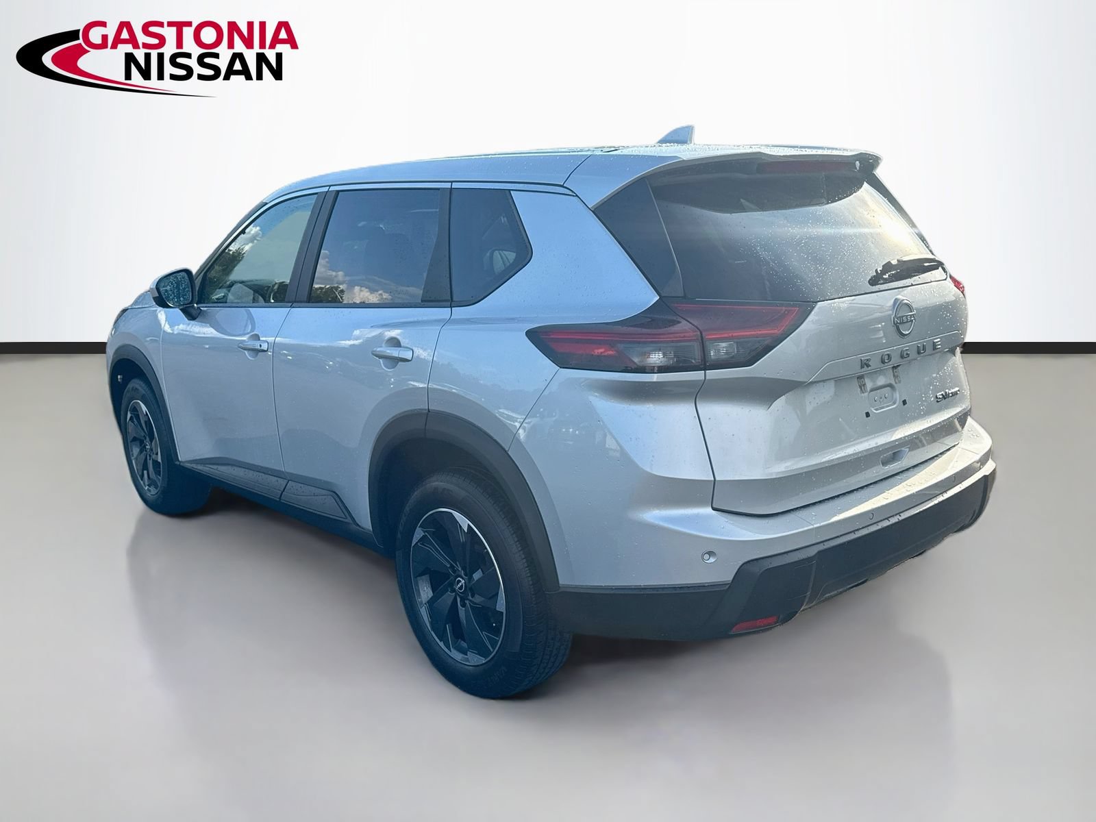 Used 2024 Nissan Rogue SV AWD/4WD image 6