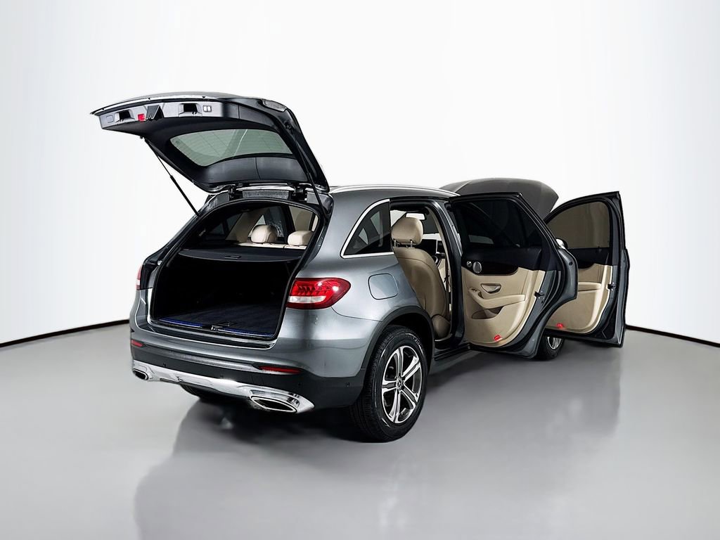 Used 2017 Mercedes-Benz GLC 300 4MATIC image 23
