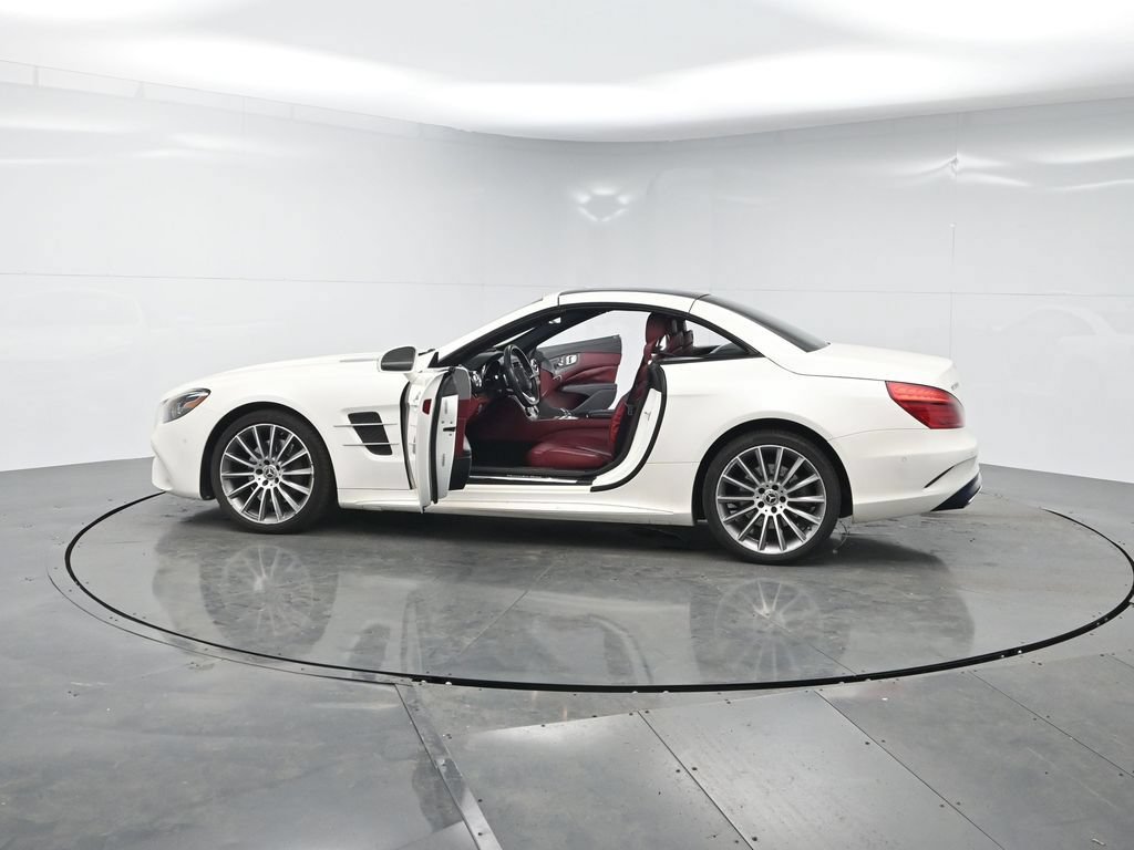 Used 2018 Mercedes-Benz SL 550 image 48