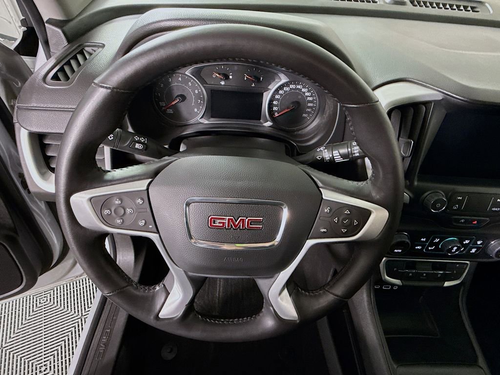 Used 2022 GMC Terrain SLT image 19