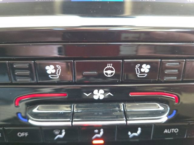 Used 2022 Jeep Grand Cherokee L Limited w/ Luxury Tech Group II image 12