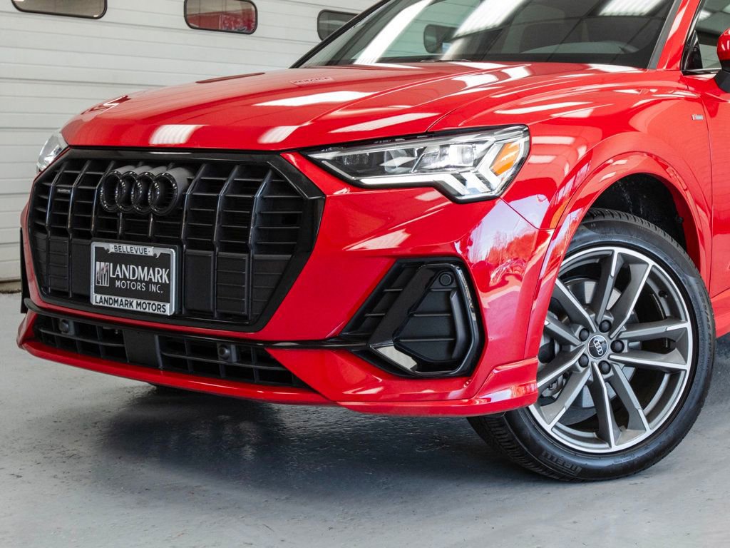 Used 2024 Audi Q3 2.0T Premium w/ Convenience Package image 12