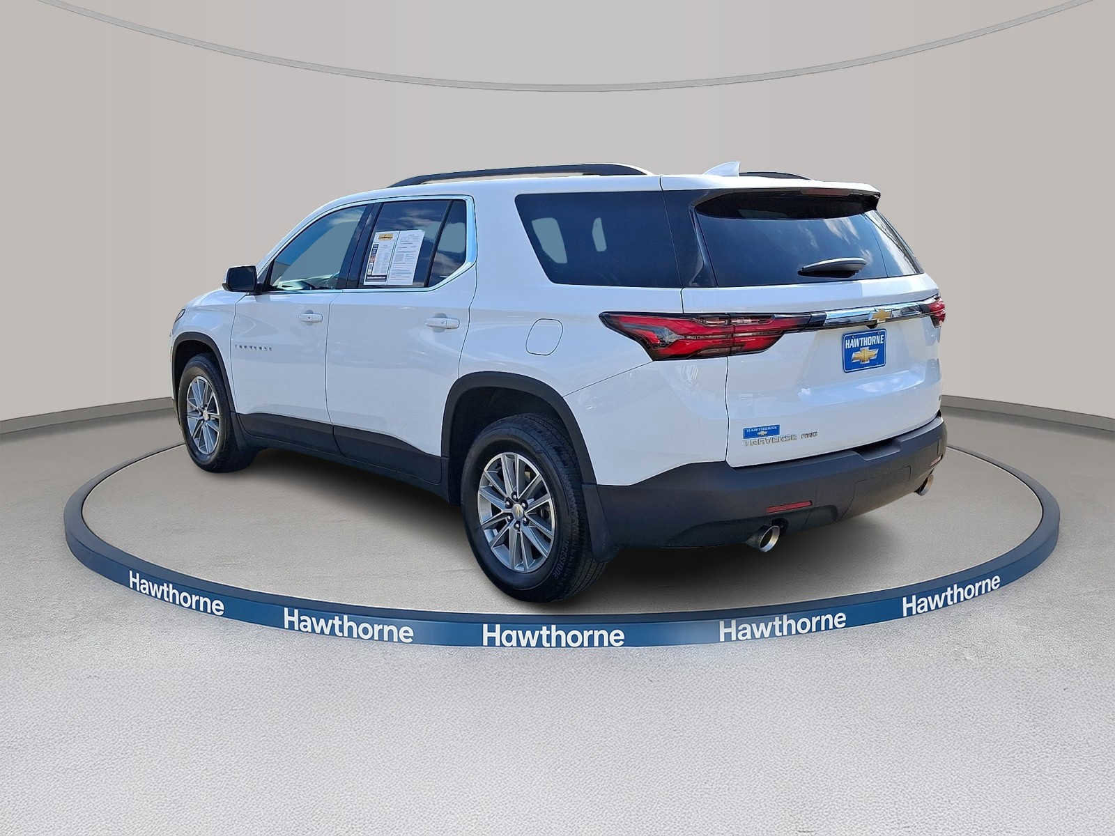 Used 2023 Chevrolet Traverse LT w/ LPO, Floor Liner Package AWD/4WD image 4
