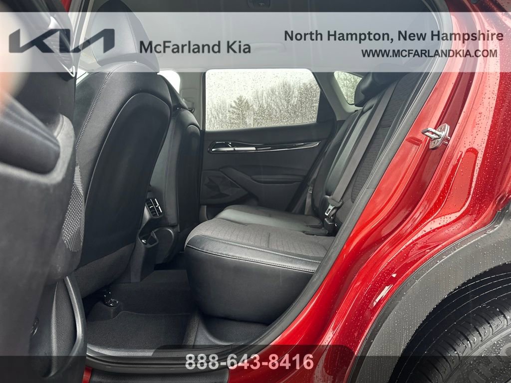 Used 2023 Kia Seltos S image 32