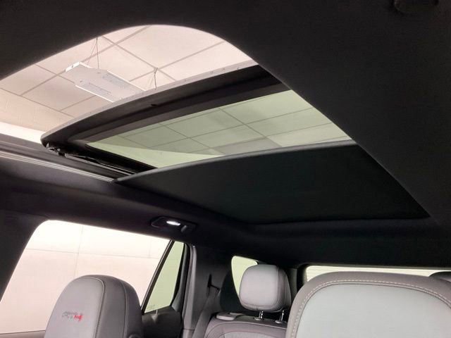 New 2026 GMC Terrain AT4 w/ Convenience Package III image 26