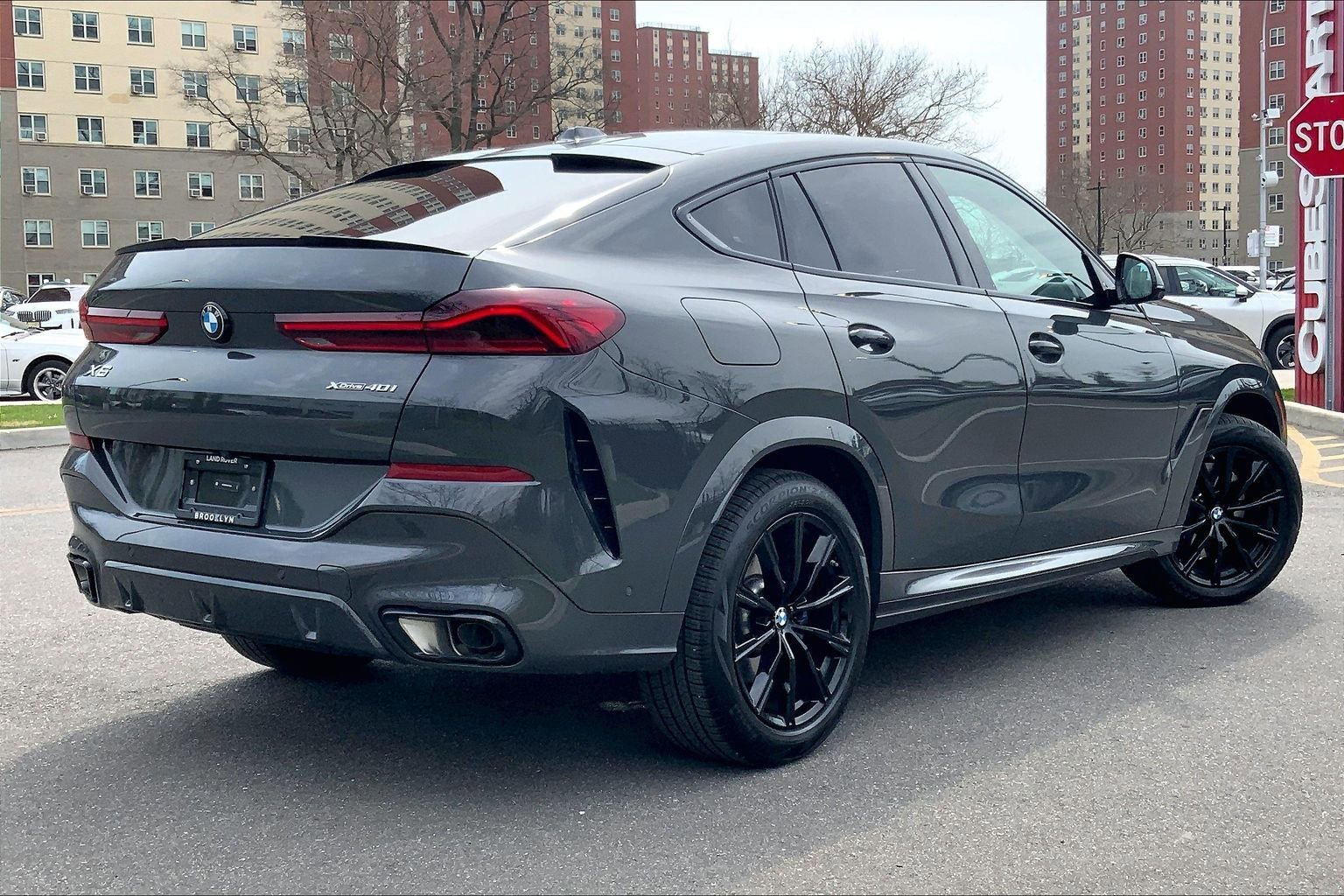 Used 2026 BMW X6 xDrive40i w/ Climate Comfort Package image 12