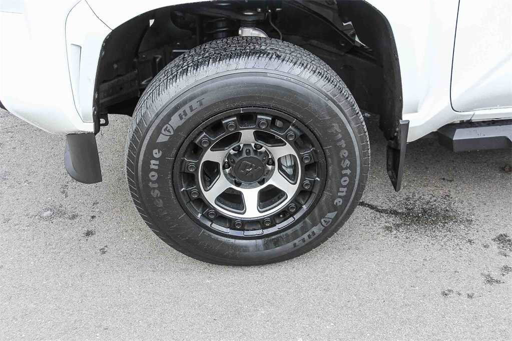 Used 2024 Toyota Tacoma SR5 image 9