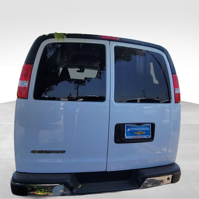 New 2026 Chevrolet Express 3500 LT w/ LT Preferred Equipment Group RWD video 2