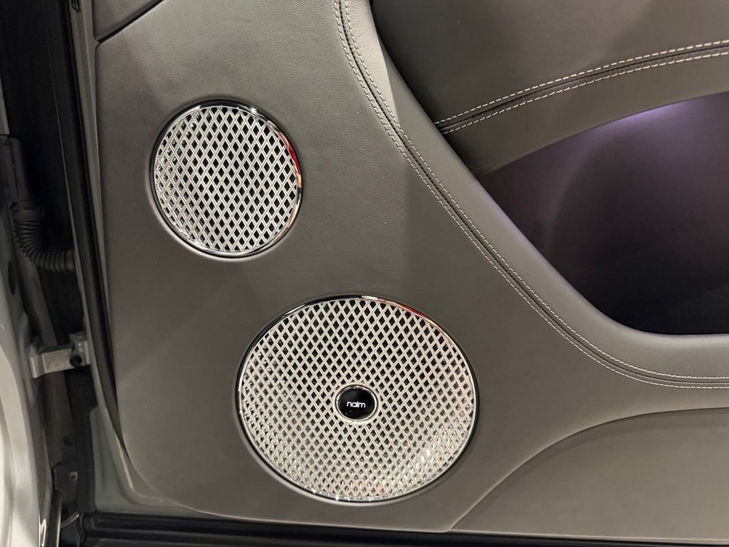 Used 2022 Bentley Bentayga AWD/4WD image 65