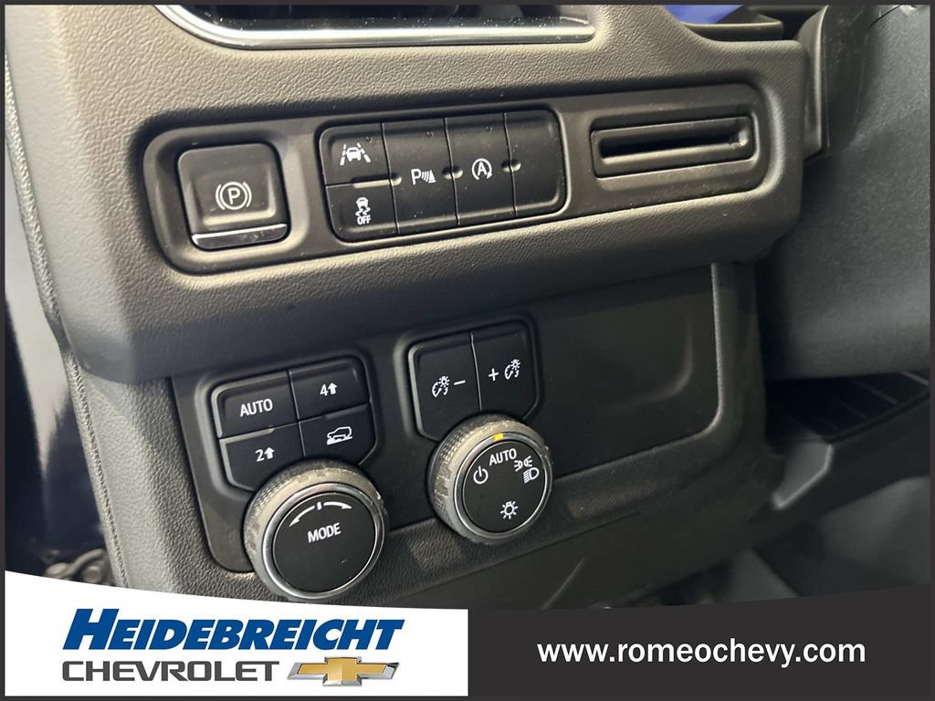 Certified 2024 Chevrolet Suburban LS w/ Driver Alert Package AWD/4WD image 32