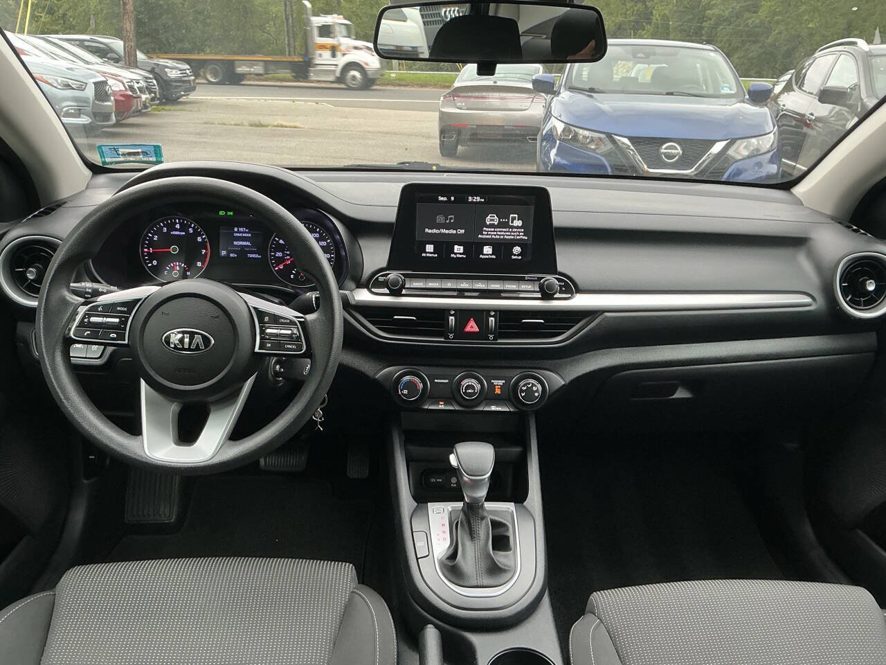 Used 2021 Kia Forte LXS FWD image 25