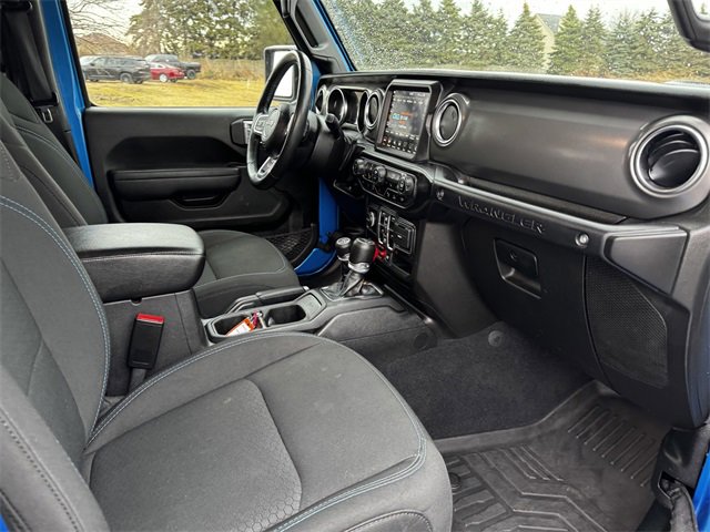 Certified 2022 Jeep Wrangler Unlimited Rubicon 4xe w/ Cold Weather Group image 15