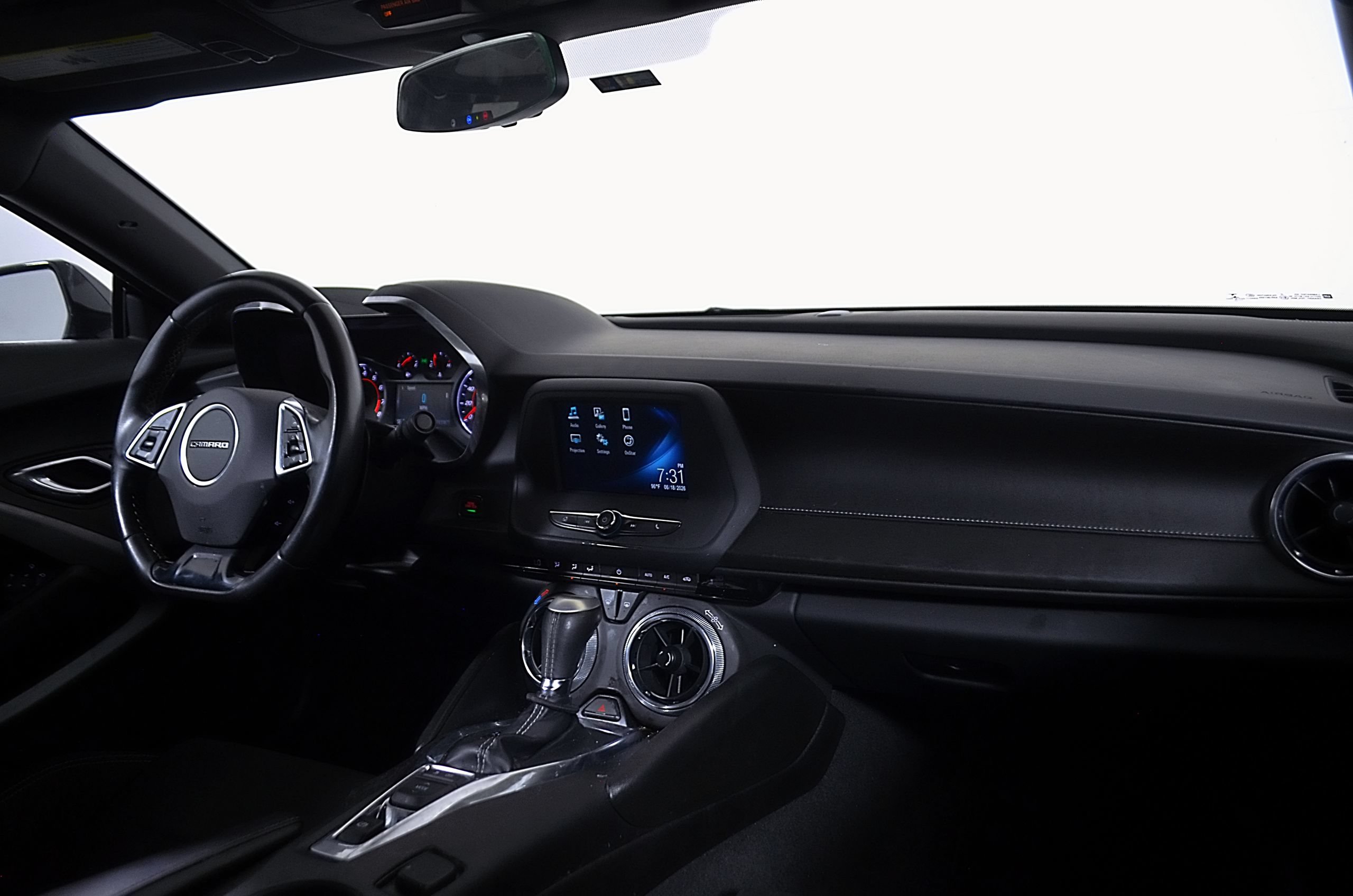 Used 2018 Chevrolet Camaro LT RWD image 22