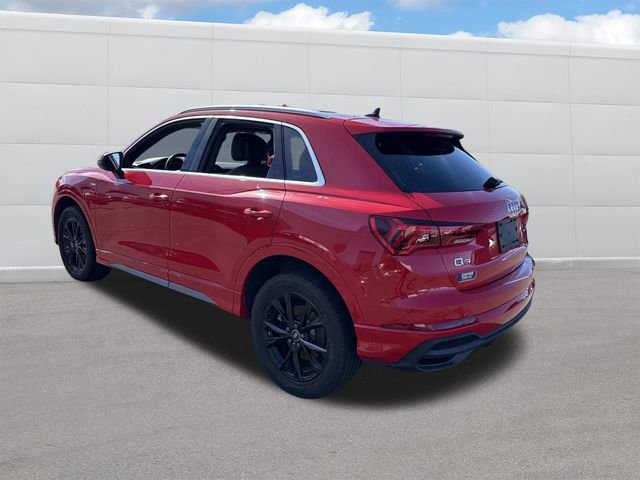 Used 2023 Audi Q3 2.0T Premium image 3