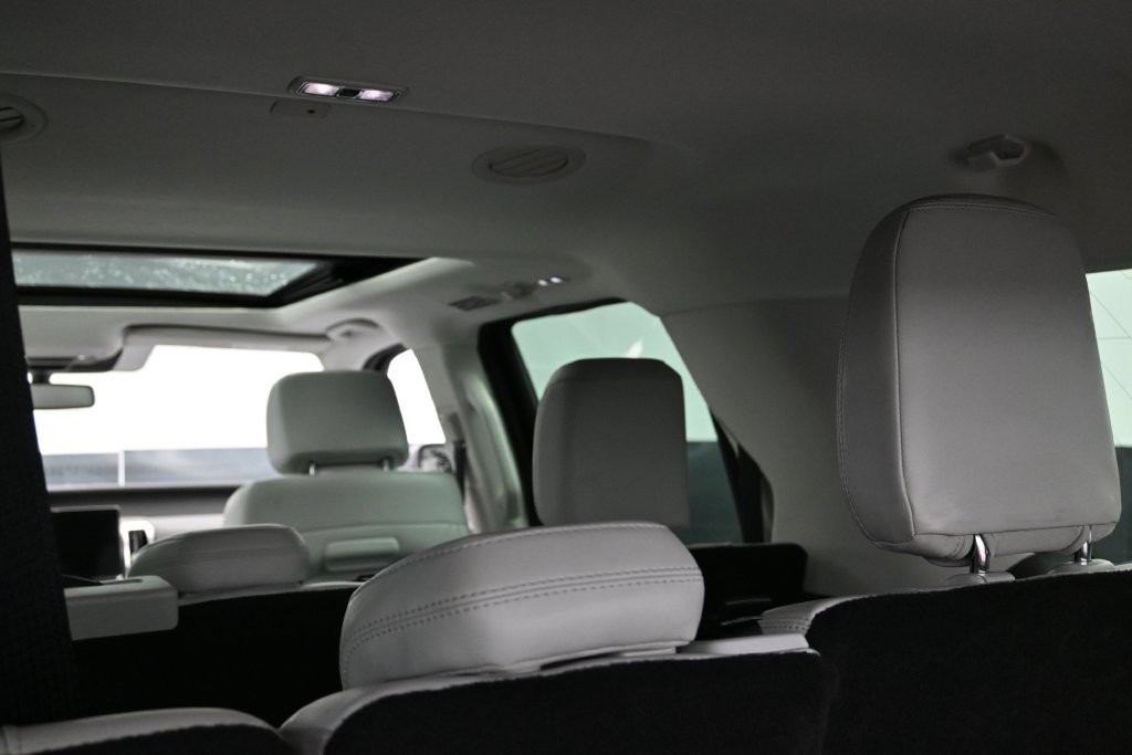 Used 2025 Ford Expedition Max Platinum AWD/4WD image 24