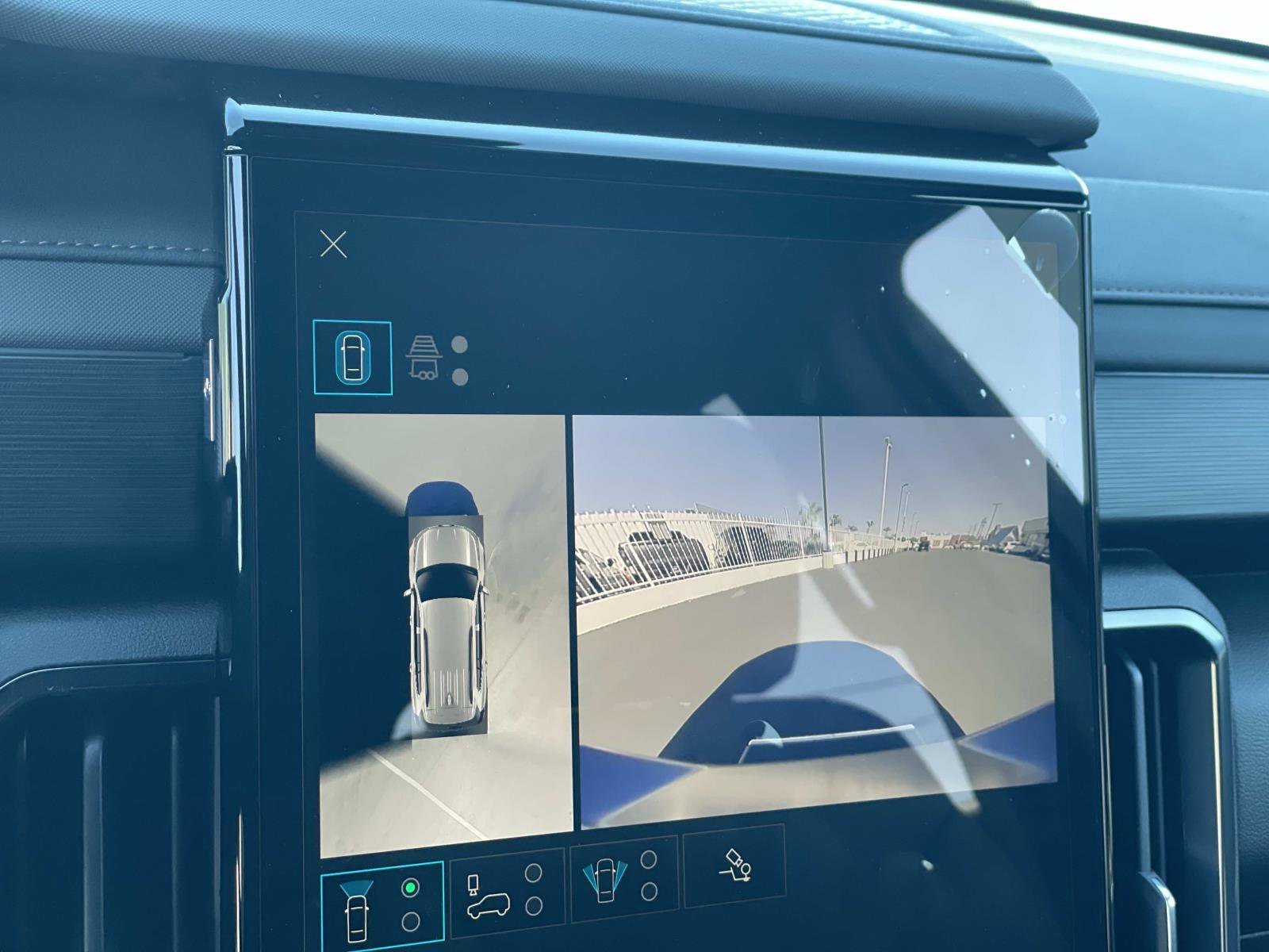 New 2026 GMC Acadia AT4 AWD/4WD image 12