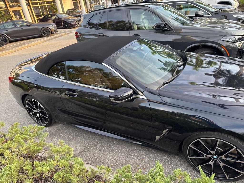 Used 2022 BMW M850i xDrive Convertible image 9