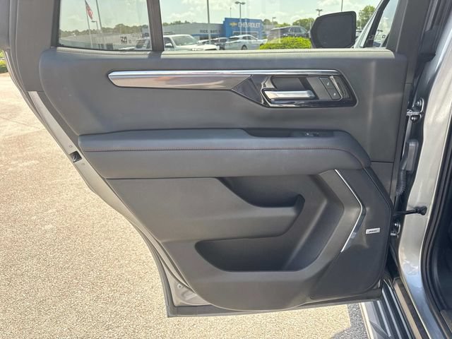 Used 2025 Chevrolet Tahoe RST w/ RST Capability Package AWD/4WD image 15