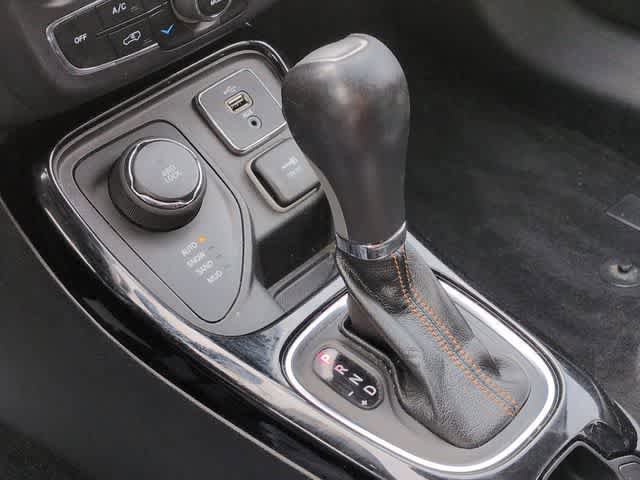 Used 2018 Jeep Compass Limited AWD/4WD image 28
