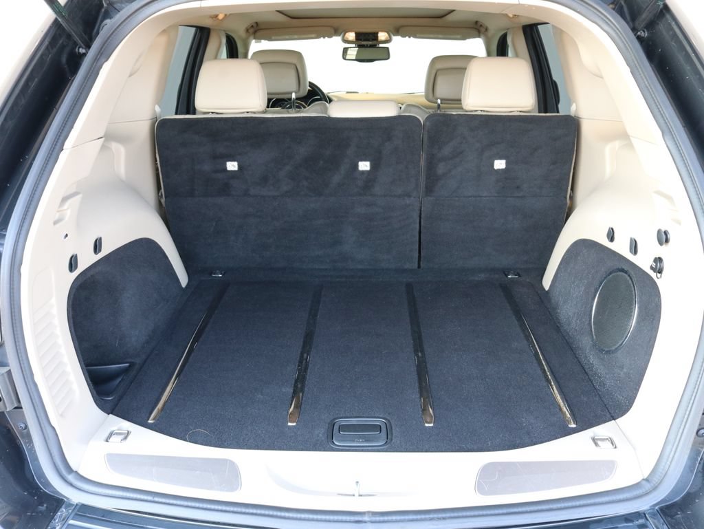 Used 2011 Jeep Grand Cherokee Limited w/ Trailer Tow Group AWD/4WD image 33