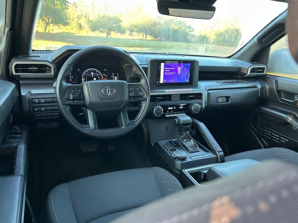 Certified 2025 Toyota Tacoma SR5 AWD/4WD image 12