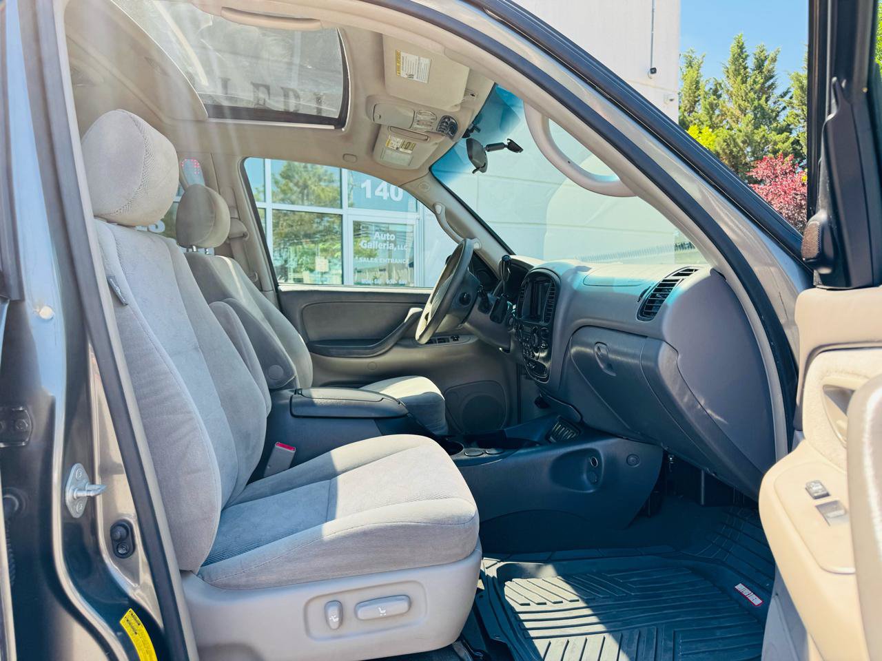 Used 2006 Toyota Sequoia SR5 AWD/4WD image 20