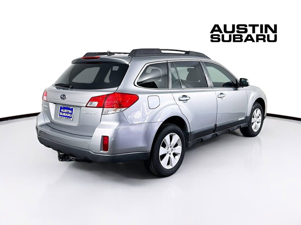 Used 2011 Subaru Outback 2.5i Limited image 7