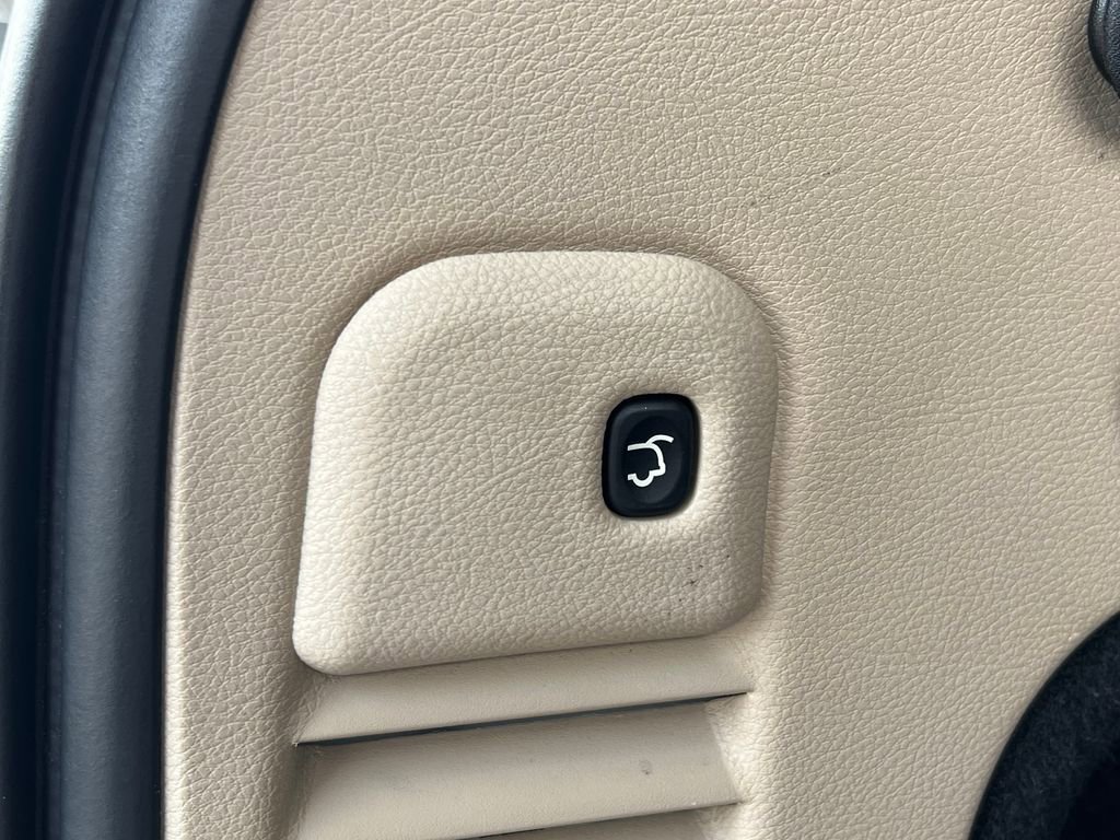 Used 2019 Jeep Grand Cherokee Limited w/ Luxury Group II RWD image 20