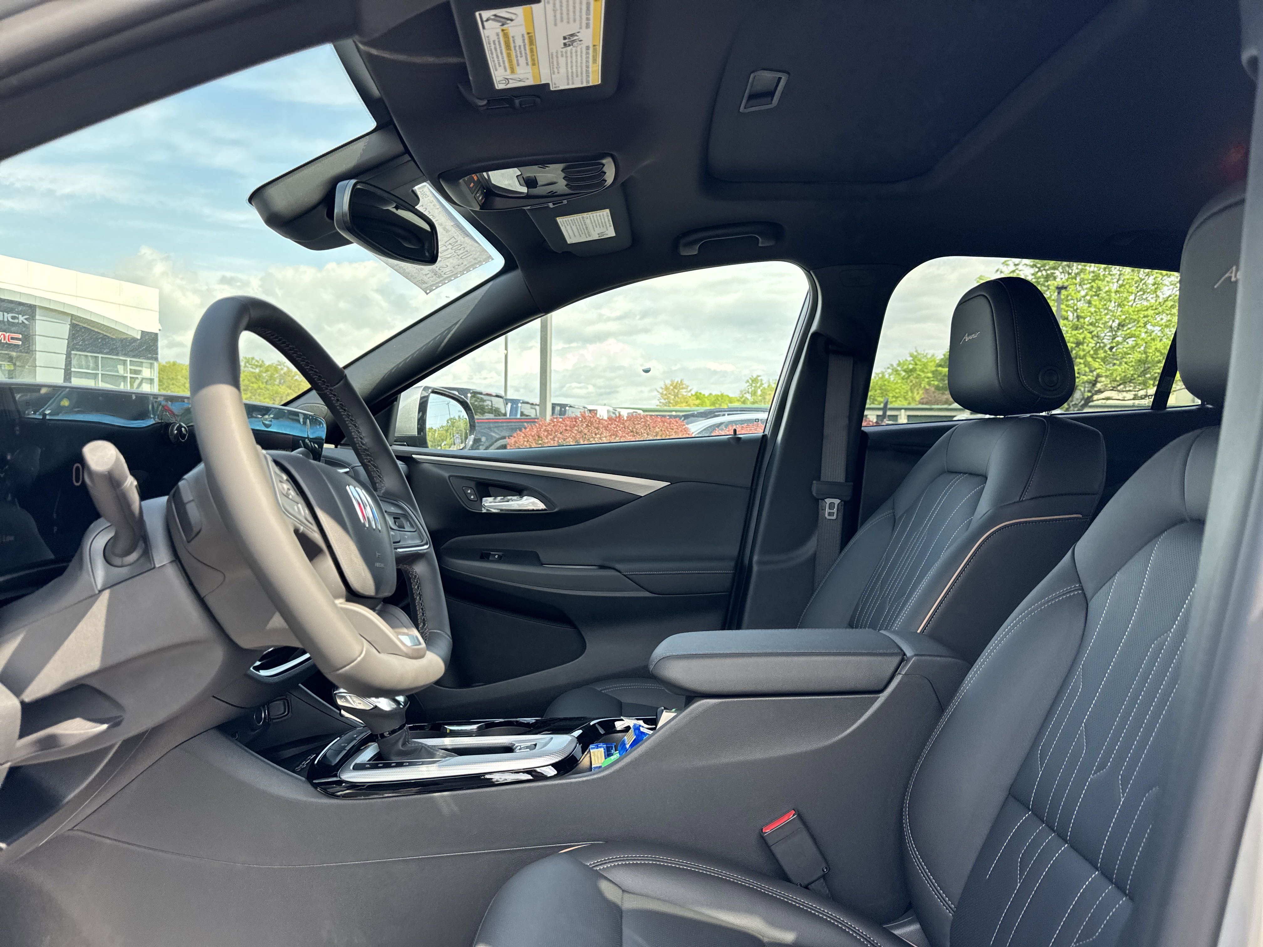 New 2025 Buick Envista Avenir image 12