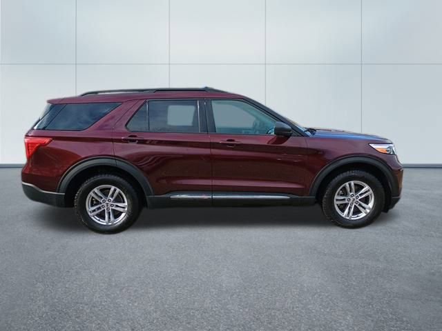 Used 2022 Ford Explorer XLT w/ Equipment Group 202A image 7