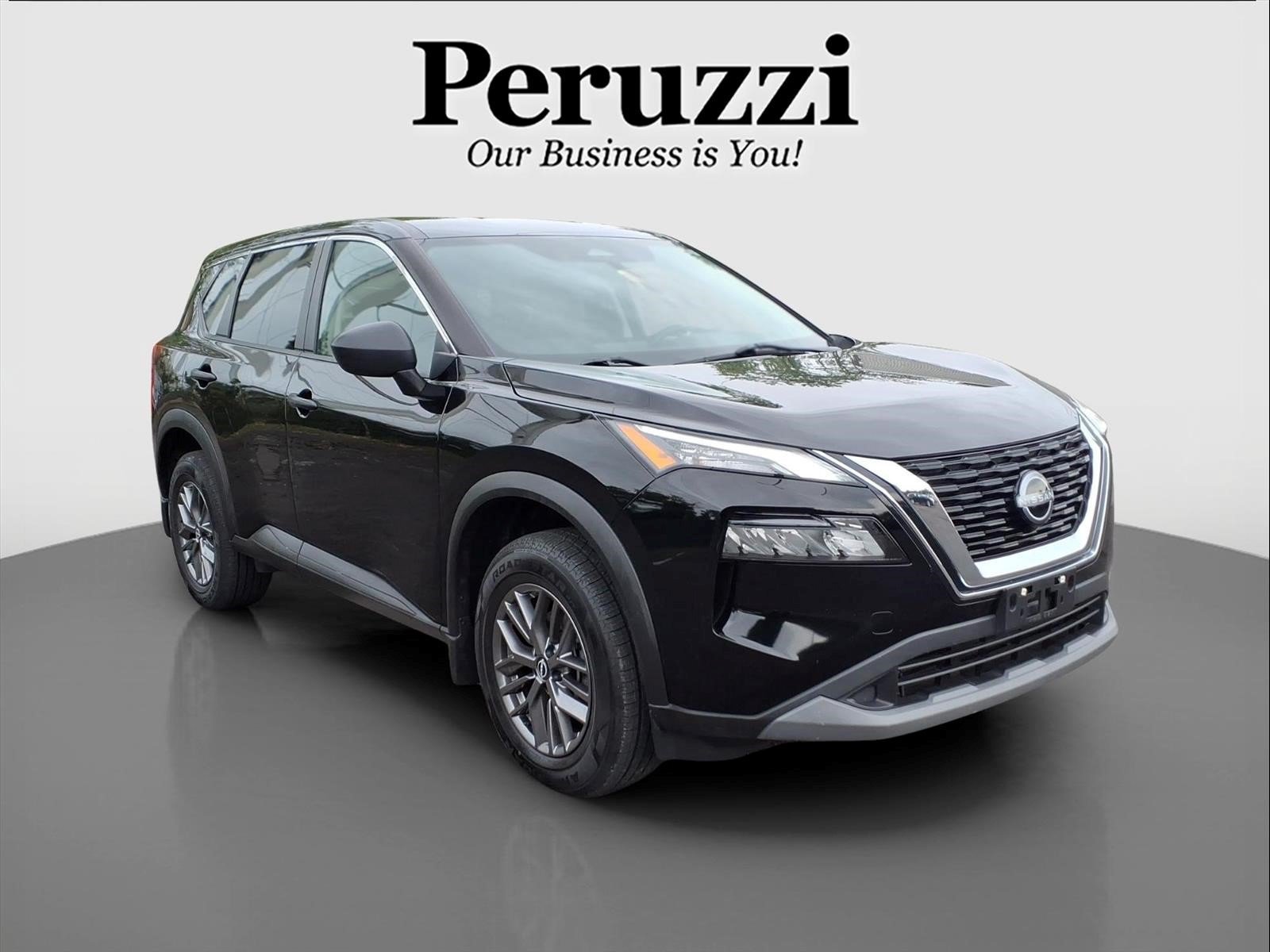 Used 2022 Nissan Rogue S AWD/4WD image 1